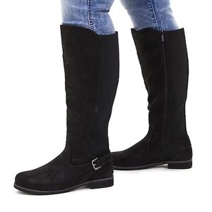 Torrid knee high boots 9.5WW